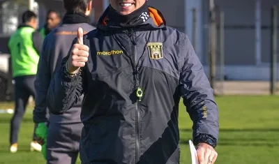 El español Ismael Rescalvo dirigirá su tercer equipo en Colombia.