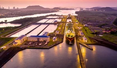 Canal de Panamá. 