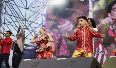 Los reyes infantiles en su Bando y Coronación. 