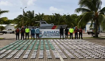 La droga incautada y los capturados.