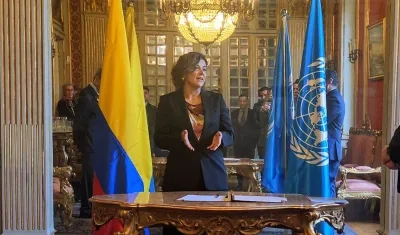 Jhenifer Mojica en su toma de posesión.