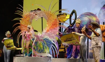 Los reyes infantiles en su Lectura del Bando.