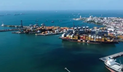 Foto aérea del Canal de Panamá.