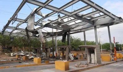 Peaje destruido en el área metropolitana de Cúcuta en la noche del miércoles. 
