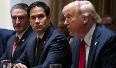 El secretario del Departamento de Estado, Marco Rubio y el presidente Donald Trump.
