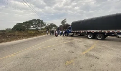 La vía entre Santo Tomás y Polonuevo se encuentra cerrada. 