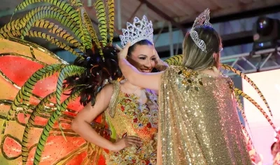 Angie González Rivera, reina del Carnaval de Suan.