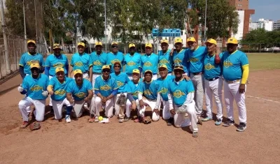 Cerveceros de Barranquilla, campeón de la Copa Guacherna de softbol plus 60.
