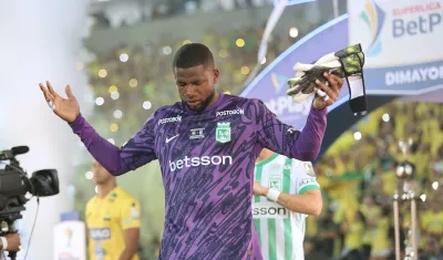 Harlen Castillo, portero de Nacional, atajó dos cobros en la tanda de penales. 