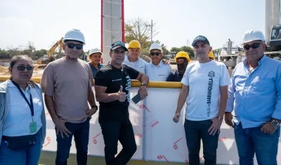 Alcalde Char durante la inspección de los trabajos en el polideportivo de La Magdalena.