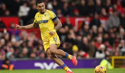 Daniel Muñoz sigue destacándose con el Crystal Palace. 