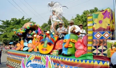 Batalla de Flores, en Santo Tomás. 