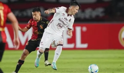El paraguayo Gustavo Adrián Ramírez, del Tolima, durante el juego contra Melgar. 