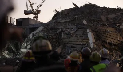 Destrozos en Birmania por el terremoto de 7,7 grados.