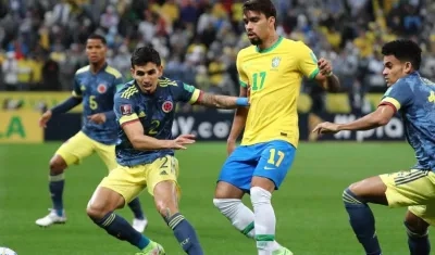 Acción de juego de la última vez que Colombia visitó a Brasil, que fue en noviembre de 2021.