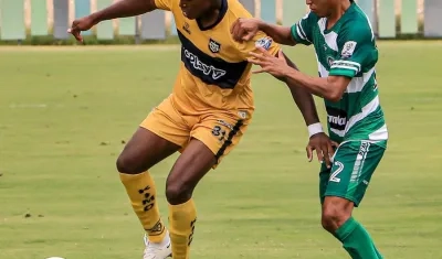 Oswaldo Balanta jugando con Boca Juniors de Cali, su antiguo club.