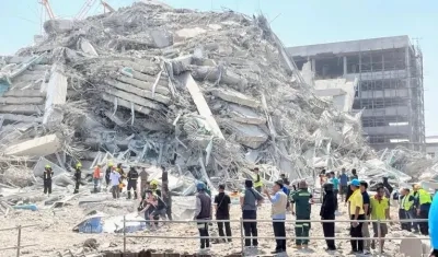 Así quedó un edificio en construcción en Bangkok, Tailandia.