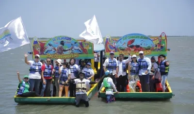 Lanzamiento de "Las Curramberas" de la C.R.A.