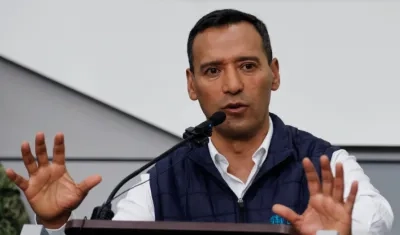 Pedro Sánchez, ministro de Defensa. 