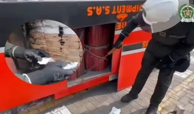 Droga "mimetizada" en el cargamento.