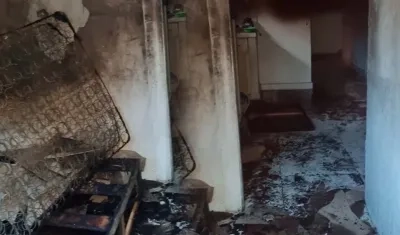 Así quedó la casa después del incendio. 