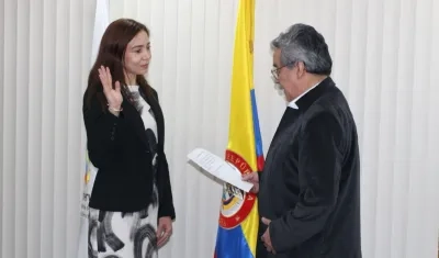 Diana Bustamante, asumiendo como agente interventora de Air-e