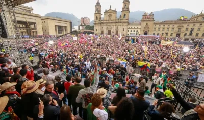 Momento del discurso de este martes del Presidente Petro en la Plaza de Bolívar.