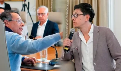 El Presidente Gustavo Petro y el ministro de Educación Daniel Rojas