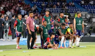 Jugadores de Junior durante tanda de penales contra América de Cali.