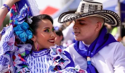 La cumbiamba durante la Batalla de Flores en la Vía 40.