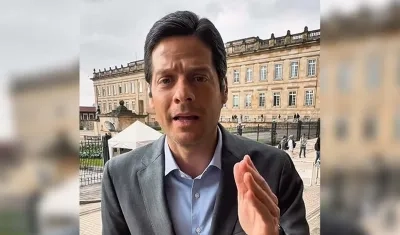 Senador Mauricio Gómez. 