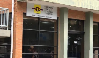 Fachada de Medicina Legal.