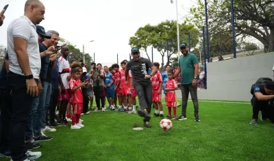 Alcalde Alejandro Char en la entrega del nuevo parque en el barrio La Unión.