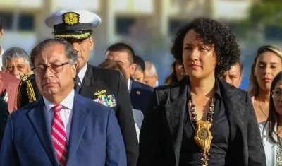 El Presidente Gustavo Petro y la senadora Isabel Zuleta.