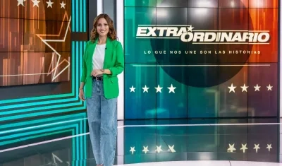 La periodista y presentadora Ángela Collazos, en el set de ‘Extraordinario. 