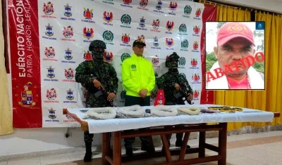 Alias 'Omar' del 'Clan del Golfo' y material bélico incautado. 