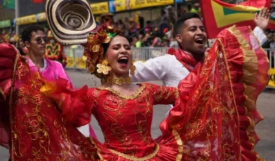 Cumbiamba Palma Africana durante la Gran Parada de Tradición 2025.