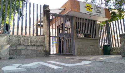 Fachada de Medicina Legal. 