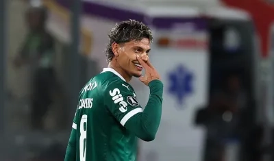 Richard Ríos marcó de cabeza, en el 92, el gol de la victoria del Palmeiras.