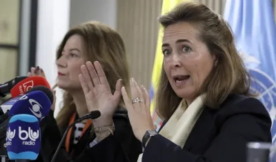 La representante residente del PNUD en Colombia, Sara Ferrer Olivella, habla durante una rueda de prensa este martes, en Bogotá.