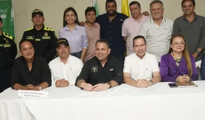 Diputados en sesión descentralizada en Sabanagrande.