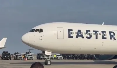 Avión aterrizó en la mañana de este viernes.