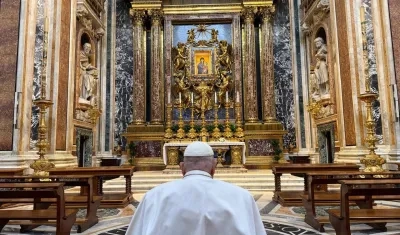 El Papa Francisco en la basílica romana de Santa María la Mayor. 