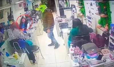 Momento del ataque perpetrado por policía en Bogotá. 