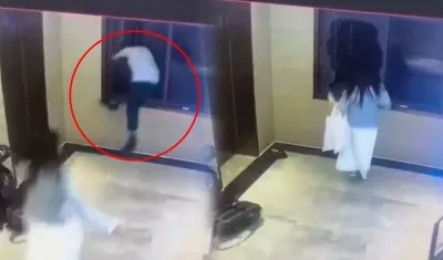 Imagen del joven lanzándose al vacío.