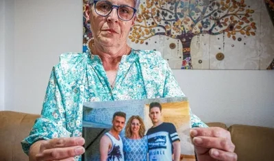 Su hijo fue vendido y adoptado por otra mujer.