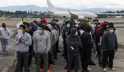 Migrantes deportados por Estados Unidos.