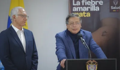 El Ministro de Salud, Guillermo Jaramillo, y el Presidente Gustavo Petro.