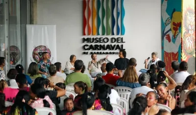 Conversatorio en honor a la danza en el Museo del Carnaval. 