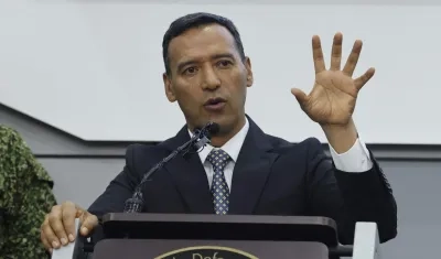  Pedro Sánchez Suárez, ministro de Defensa. 